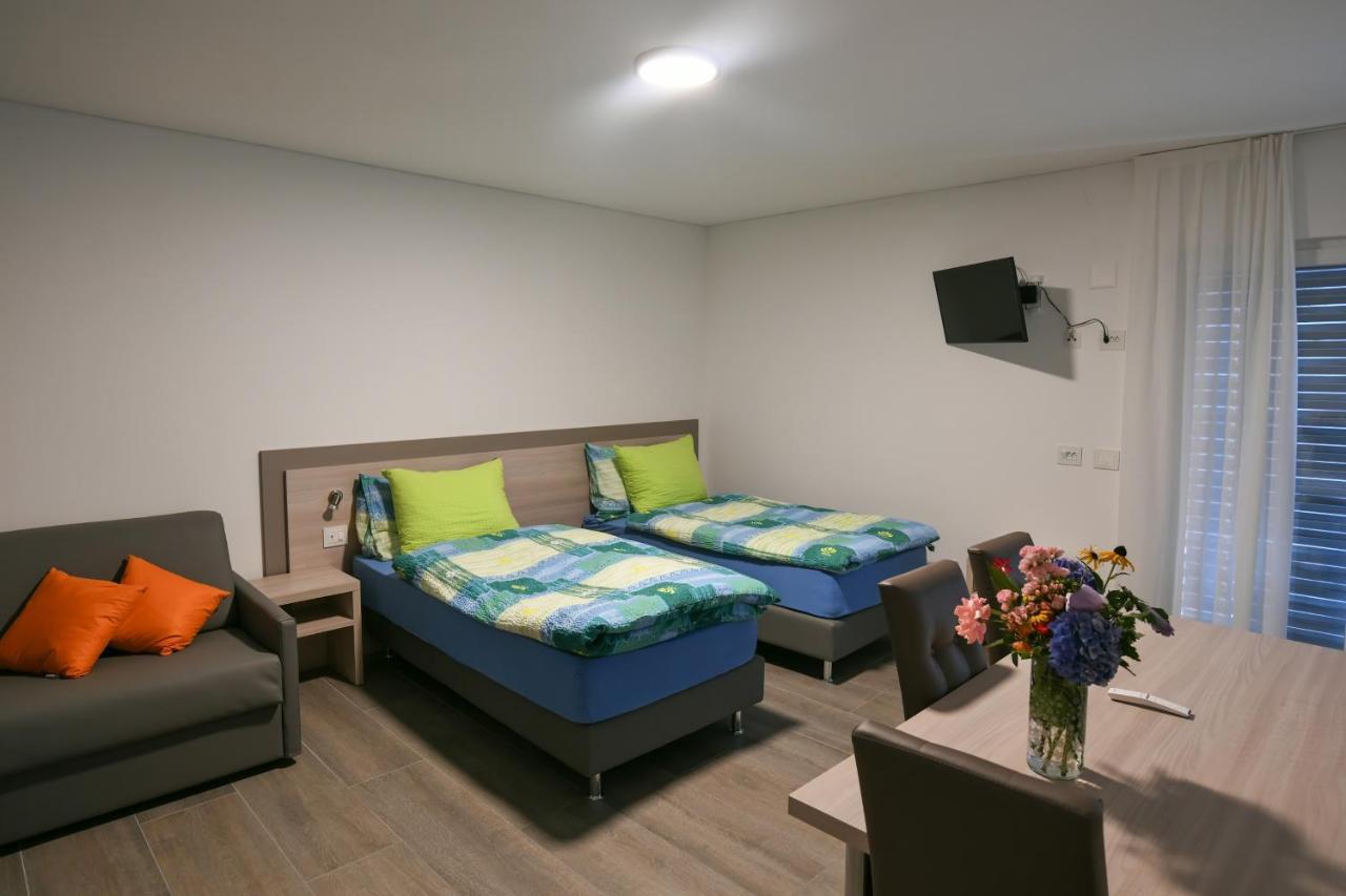 Motel Afia Cama ภายนอก รูปภาพ