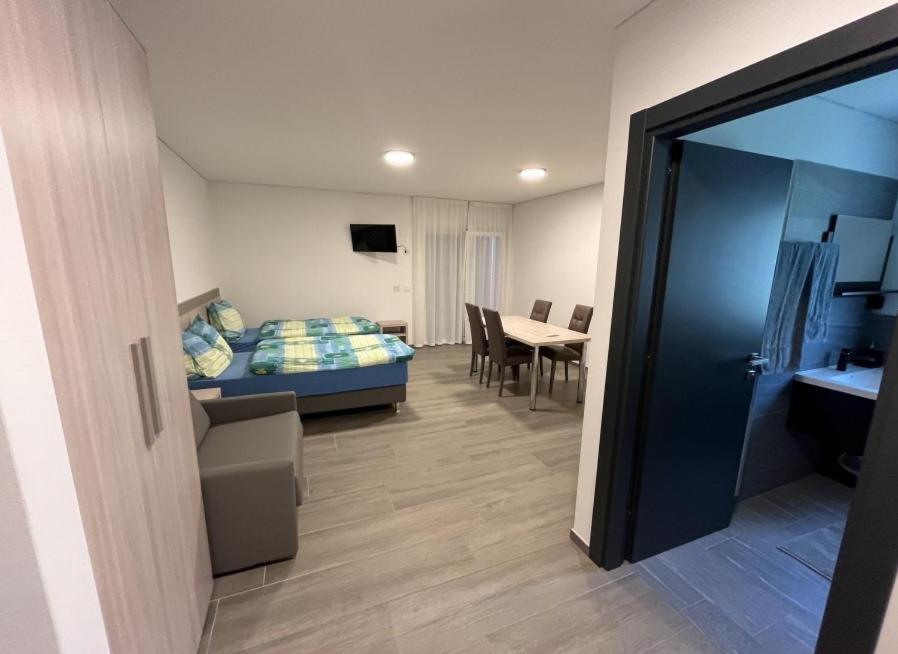 Motel Afia Cama ภายนอก รูปภาพ