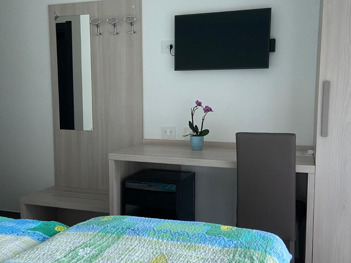 Motel Afia Cama ภายนอก รูปภาพ